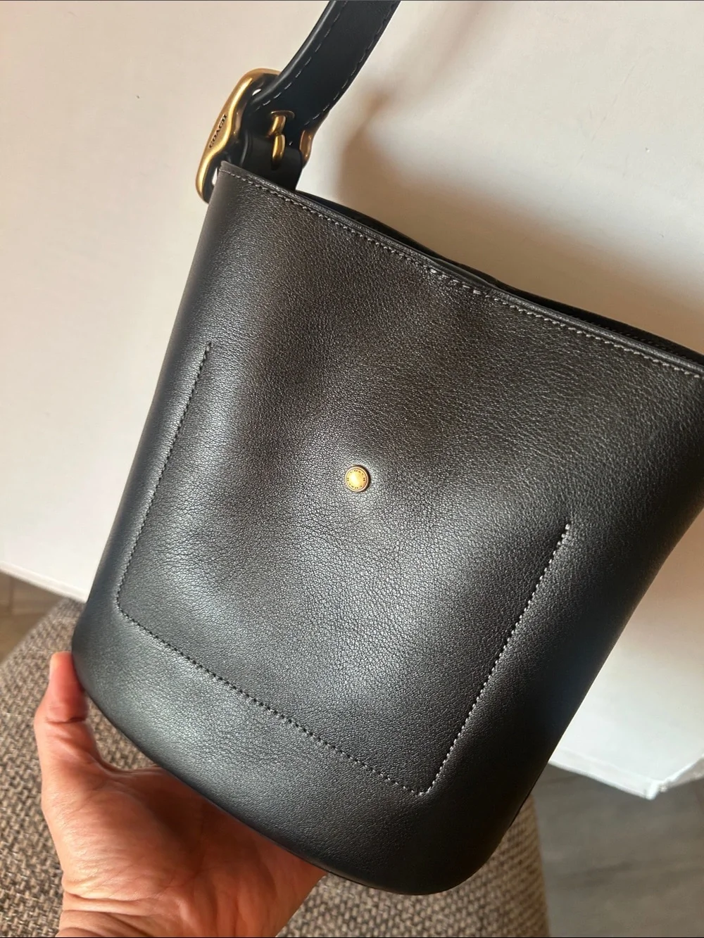 Coach Bleecker Bucket Bag 21 Black Full Grain Leather Boho Minimalist